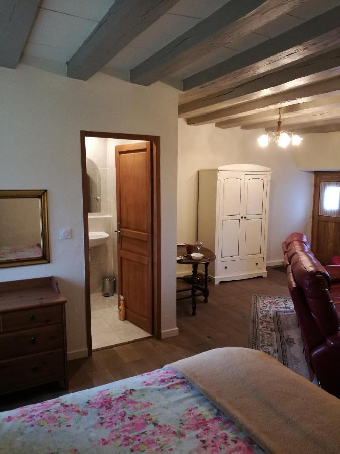 Bed and Breakfast Chez Pastuso Brigueuil-le-Chantre Zewnętrze zdjęcie